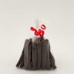 Bastonets de taronja confitada amb xocolata 70%